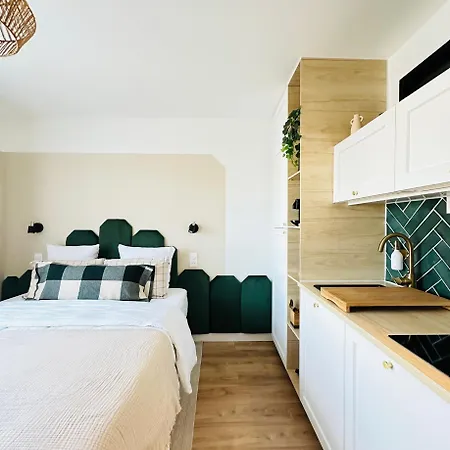 L'emeraude - Superbe Equipe + Parking Apartment Metz